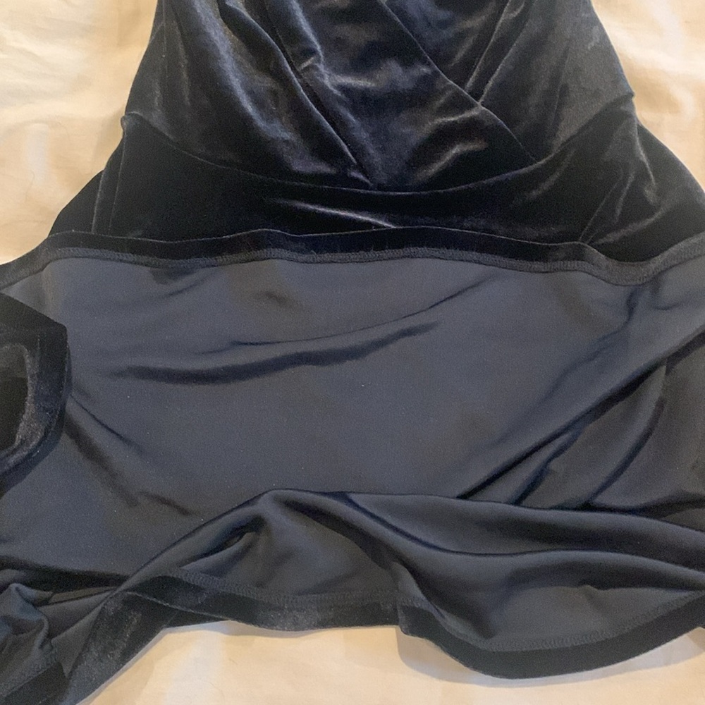 Kimchi Blue “Velour” Deep V-Neck Black Dress Size Small - Picture 13 of 15
